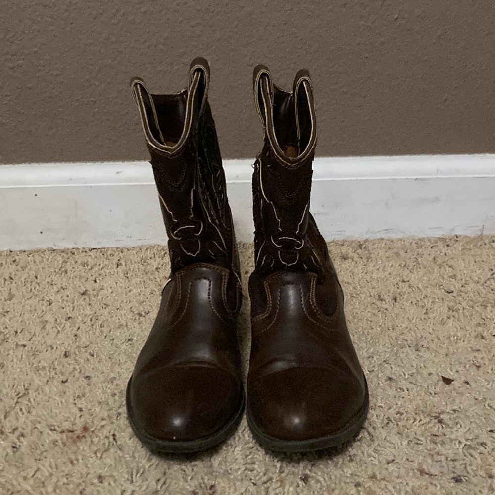Brown kids cowboy boots